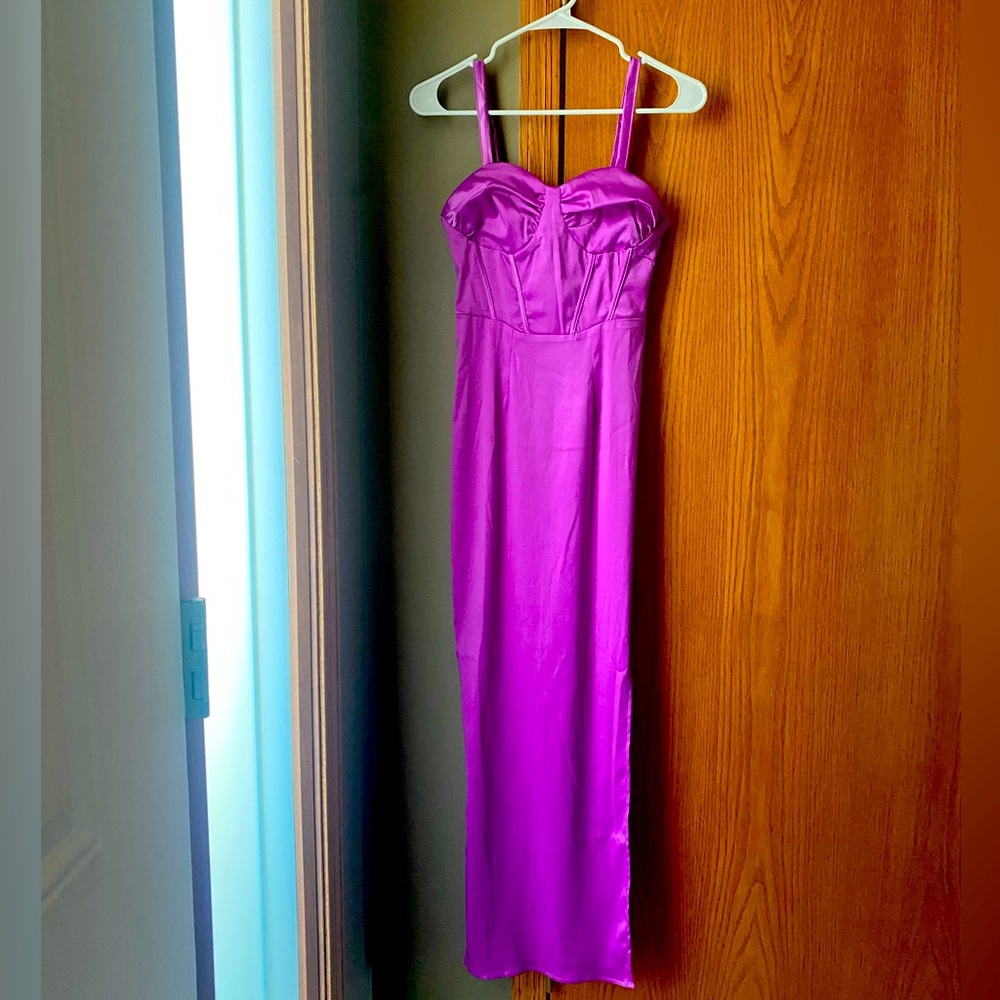 NWOT Corset bodycon satin dress FULL LENGTH - Picture 3 of 12